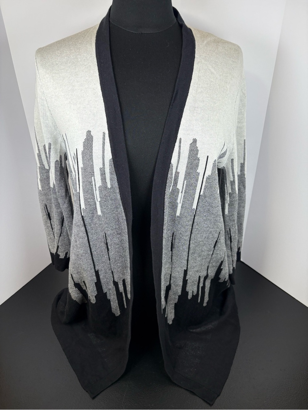 Kasper Black & Gray Open-Front Gradient Cardigan